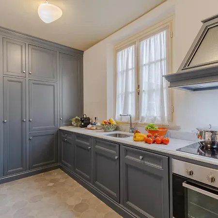 Gimber Smart And Luxury 2 Bedrooms 2 Bathrooms