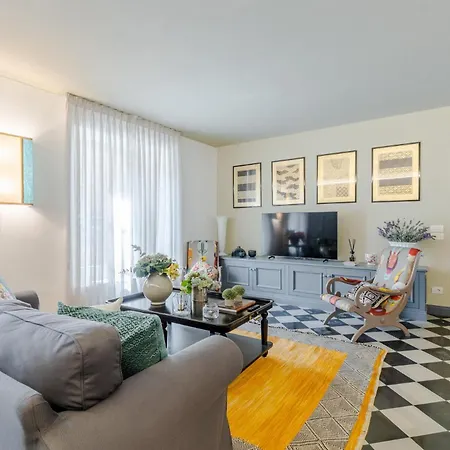 Gimber Smart And Luxury 2 Bedrooms 2 Bathrooms *
